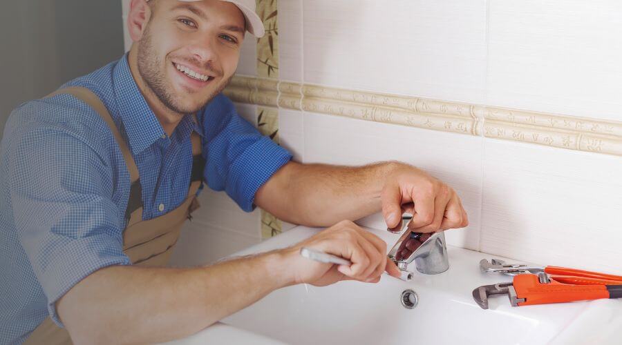 Professional clogged drains services in Apache, OK
